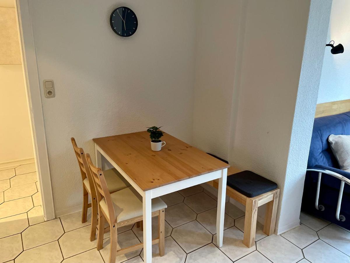 Purple Kitchen - Apartment Mit Grosser Wohnkueche Bremerhaven Kültér fotó